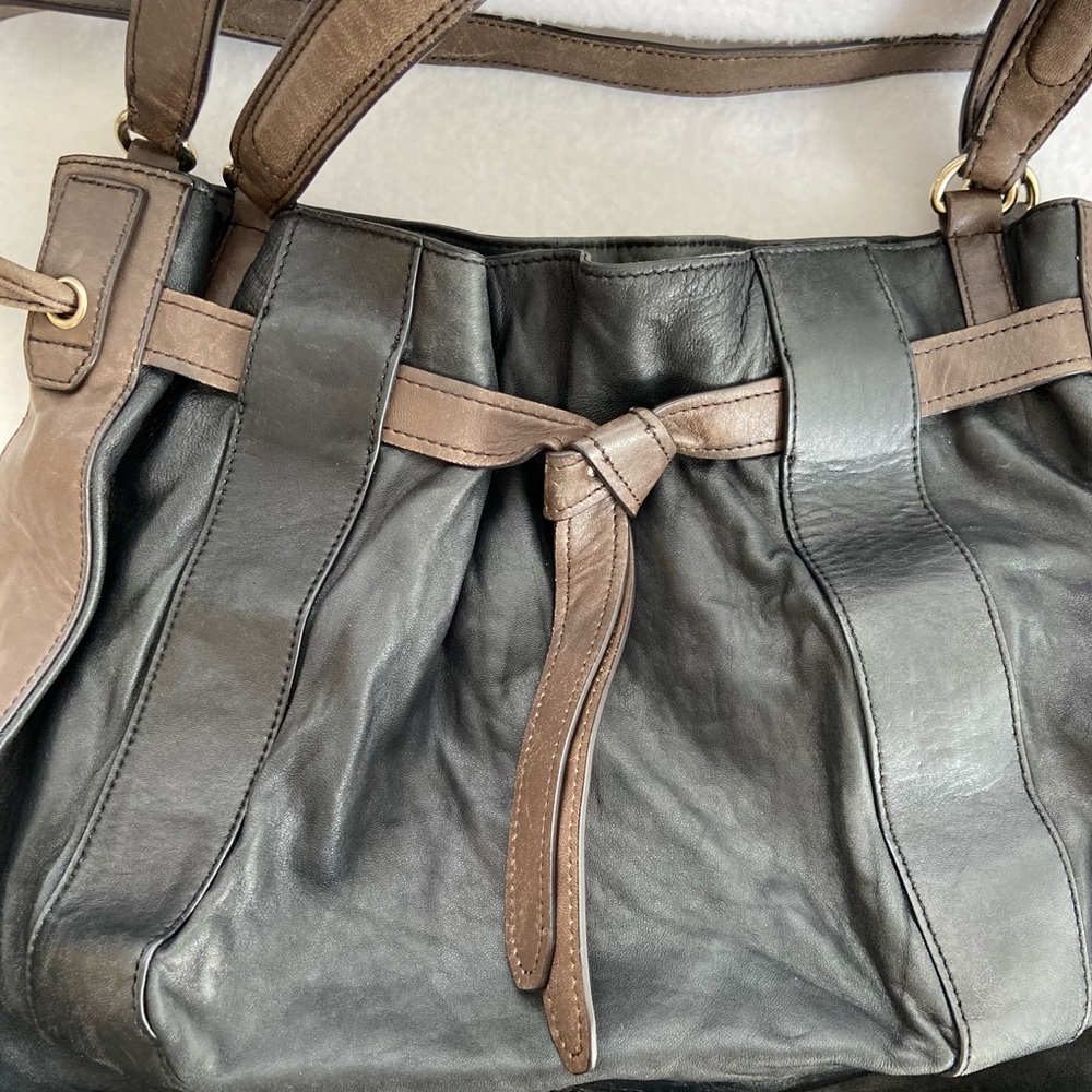 kooba black leather handbag shoulder satchel contrast trim clean interior